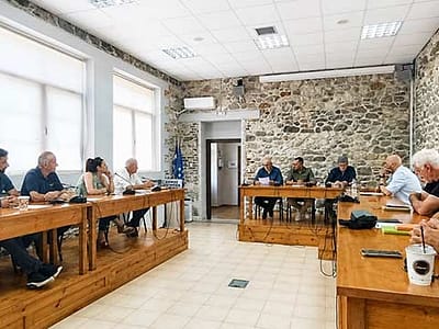 Νέο Προεδρείο στο Δημοτικό Συμβούλιο Πρεσπών και νέα σύνθεση της Δημοτικής Επιτροπής 11 Νέο Προεδρείο στο Δημοτικό Συμβούλιο Πρεσπών και νέα σύνθεση της Δημοτικής Επιτροπής