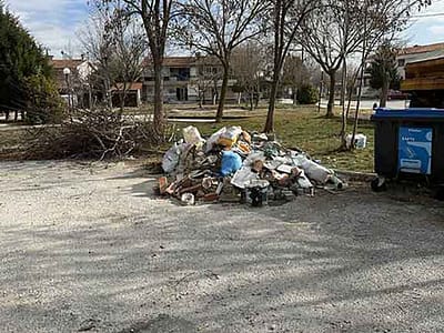 Δήμος Αμυνταίου ΑΠΑΓΟΡEΎΕΤΑΙ η ανεξέλεγκτη ρίψη μπαζών και λοιπών οικοδομικών υλικών σε κοινόχρηστους χώρους
